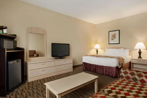 Ramada by Wyndham Fredericton Номера Photos