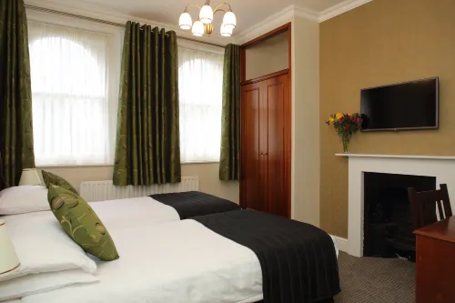 Kensington Gardens Hotel Photos