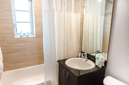Lincoln Arms Suites Rum Photos