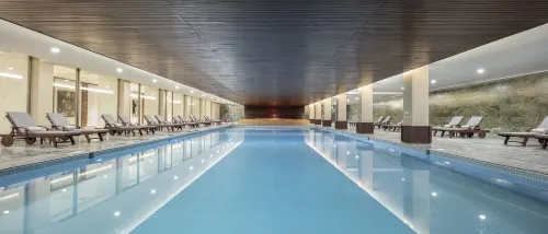 Nirvana Cosmopolitan Hotel - Convention & Sports Center Loisirs et amusements Photos