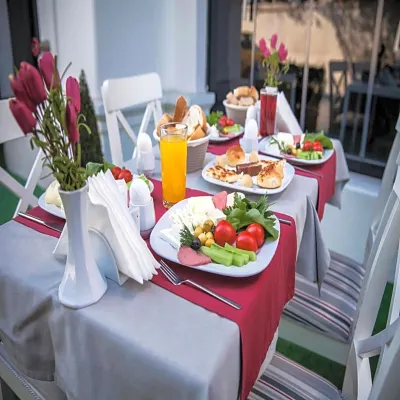 Dream Bosphorus Hotel Dining Photos