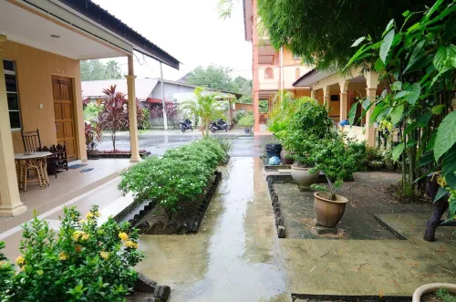 Lot 33 Boutique Hotel Exterior Photos
