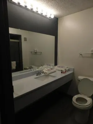 Hotel 10 Extended Stay Photos