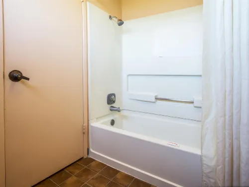 Travelodge by Wyndham Turlock Photos