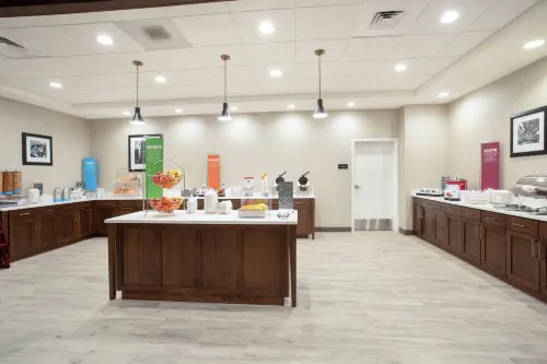 Hampton Inn and Suites by Hilton Logan Dining Photos