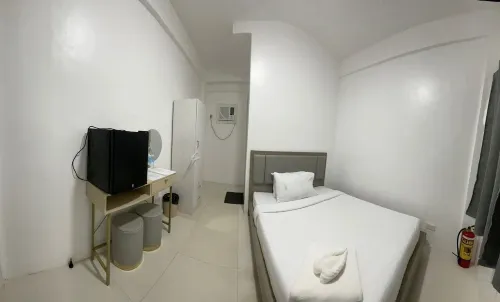 HOTEL THE MIR Huoneet Photos