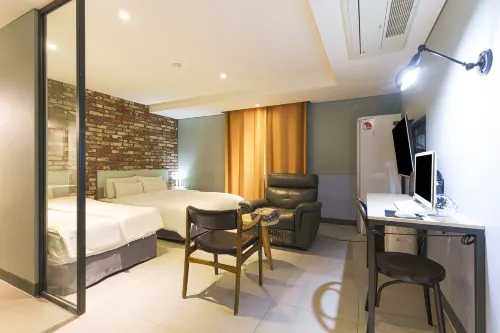 SR Design Hotel Rooms Photos