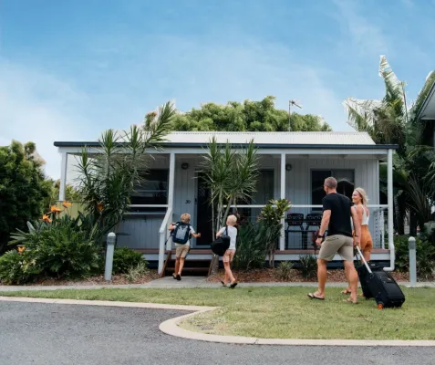 Nobby Beach Holiday Village Eksterior Photos