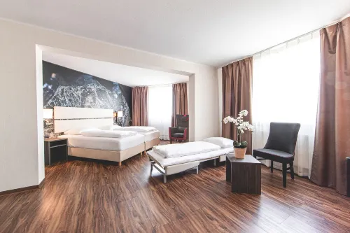 Plaza Hotel Hanau Photos
