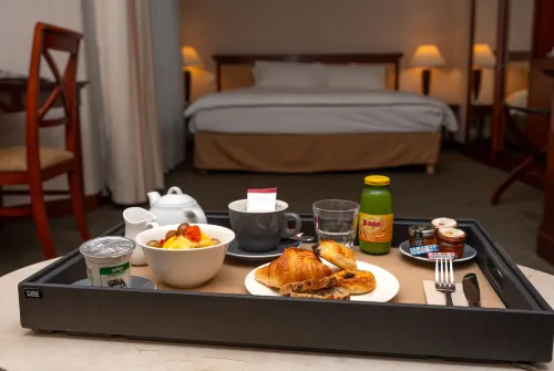 Evergreen Laurel Hotel Rooms Photos