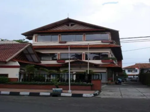 Kenangan Bandung Hotel Exterior Photos