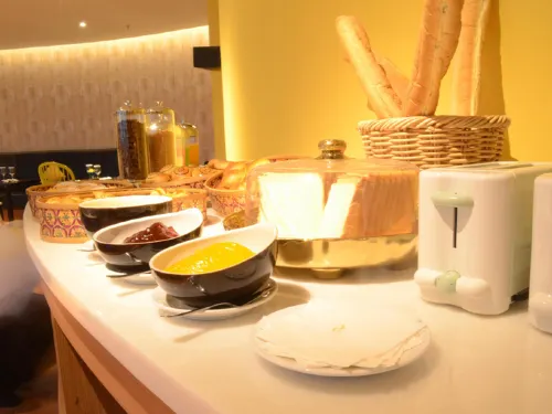 Yunna Hotel Lampung Makanan Photos