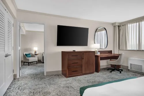 Hilton Arlington National Landing Photos