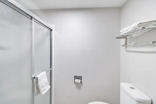 Red Roof Inn & Suites Fayetteville - Fort Bragg Photos