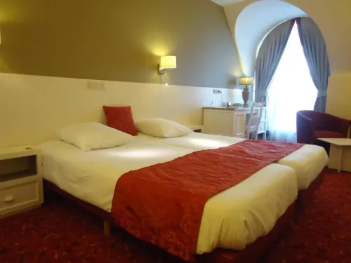 Hotel Acacia Rooms Photos