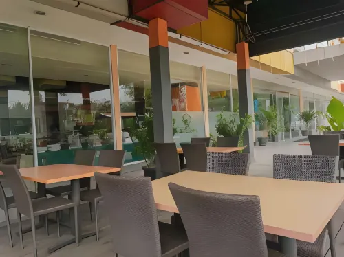 D'Arcici Hotel Cempaka Putih Makanan Photos