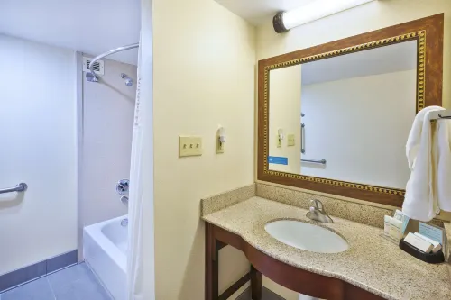Hampton Inn Washington-Dulles Int'l Airport South Photos