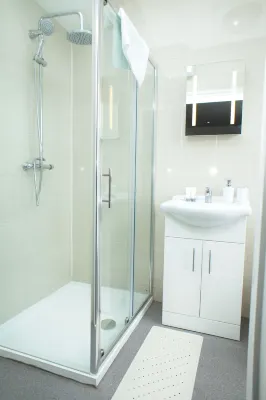 Trivelles Rochester Rooms Photos