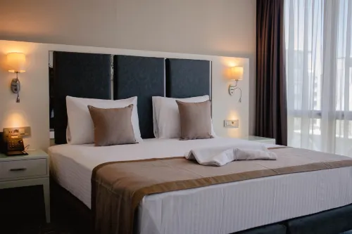 The Conforium Hotel Van Photos