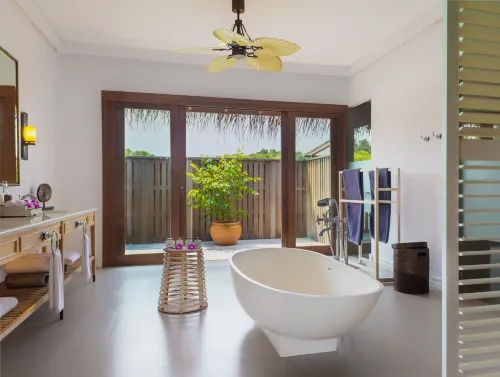 Dusit Thani Maldives Photos