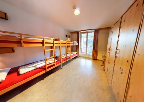 Davos Youth Hostel Kamar Photos