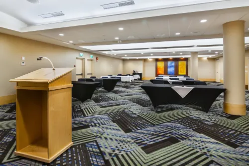 Holiday Inn Express & Suites Langley Business Facilities Photos