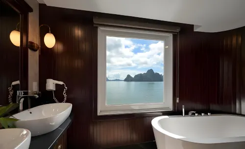 Paradise Elegance Cruise Halong Photos