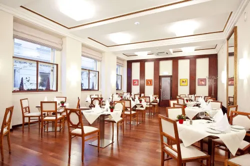 Graben Hotel Business Photos