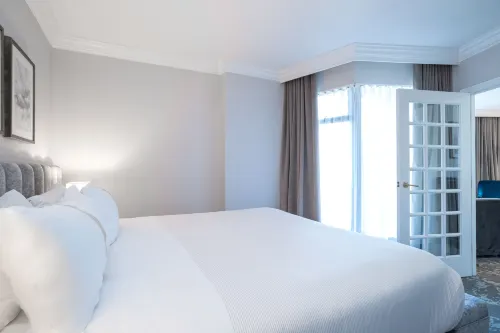The Sutton Place Hotel Vancouver Photos
