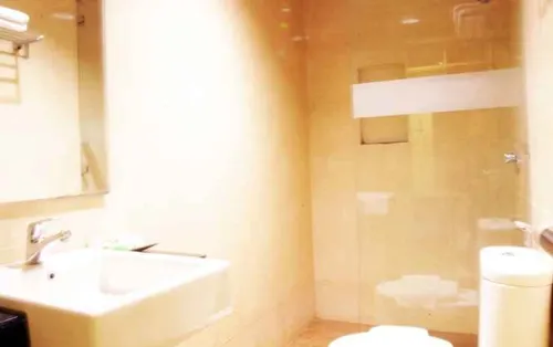 Avira Hotel Makassar Rum Photos