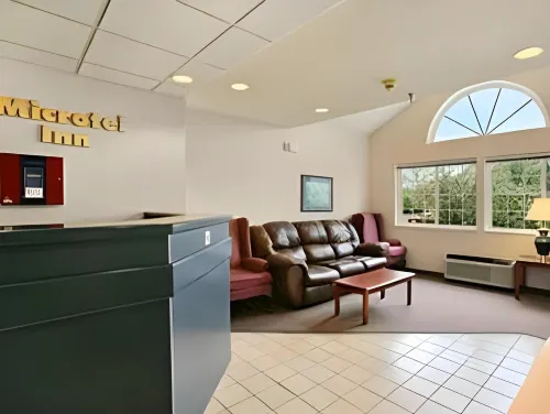 Motel 6 Olathe, KS Public Areas Photos