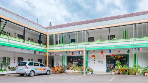 Three Eight Front One Boutique Batu Malang Eksterior Photos