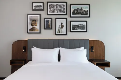 Hyatt Centric Montreal Rooms Photos