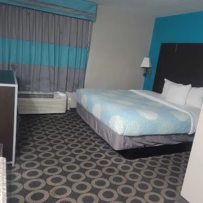Travelodge by Wyndham San Antonio Downtown Northeast Rooms Photos
