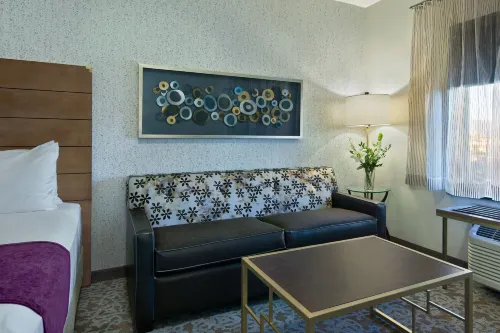 Oxford Suites Sonoma - Rohnert Park Photos