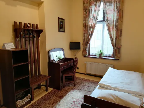 Globtroter Guest House Rooms Photos