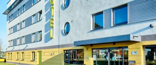 B&B HOTEL Baden-Airpark Außen Photos