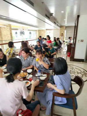 Sala Hotel MÓNG CÁI تناول الطعام Photos