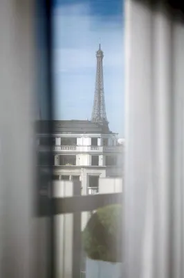 Warwick Champs-Elysées Paris À proximité de l'hôtel Photos