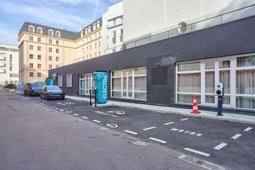 Premiere Classe Paris Ouest - Pont De Suresnes Espaces publics Photos