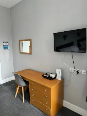 Citi Hotel Aberdeen Rooms Photos