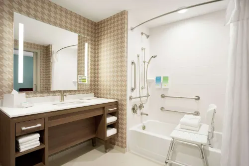 Home2 Suites by Hilton Warminster Horsham Rooms Photos