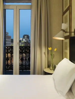 Boutique Hotel H10 Catalunya Plaza Zimmer Photos