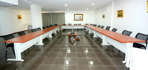 Oasis Hotel & Spa Business Facilities Photos