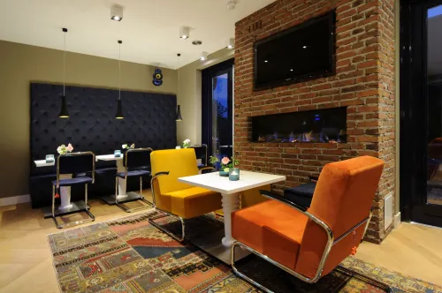 Blue Mansion Hotel Restauration Photos