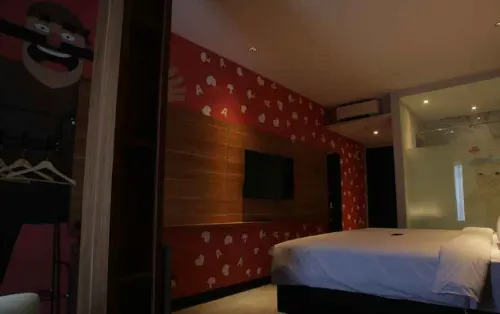 Creative RestArt Hotel by Damn I Love Indonesia الغرف Photos