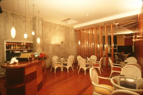 Hotel Miramar Restauration Photos