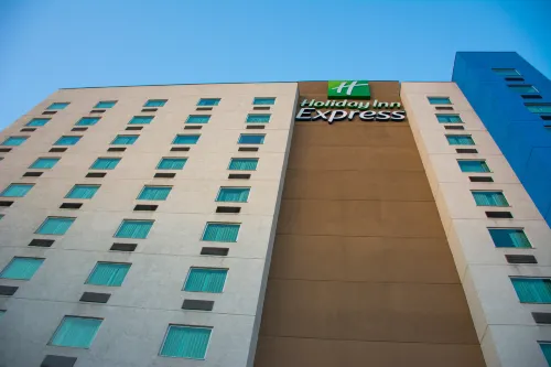 Holiday Inn Express Saltillo Zona Aeropuerto Esterni Photos