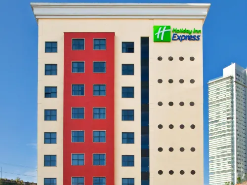 Holiday Inn Express Mexico Santa Fe Photos