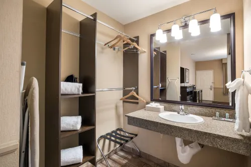 Best Western Corona Hotel  Suites Photos